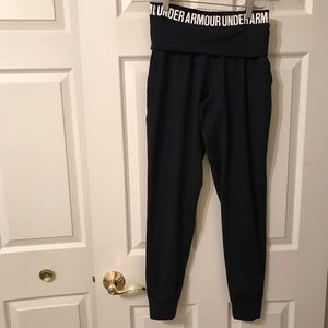 Under Armour Black Size XS knit pants with pockets